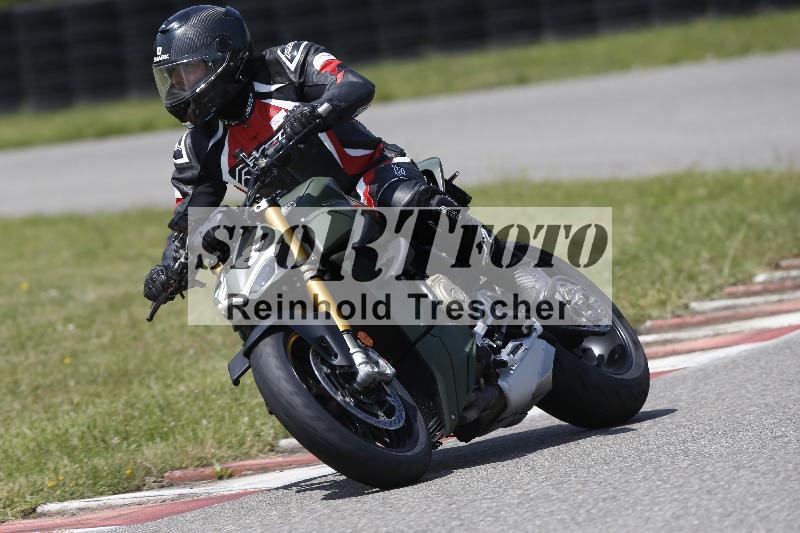 /27 12.06.2025 Ducati Schweiz Trackday Warmup  ADR/gruen-vert/28
